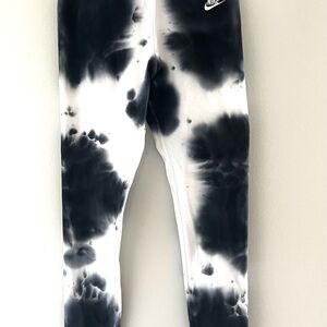 Nike Black and White Tie-Dye Leggings